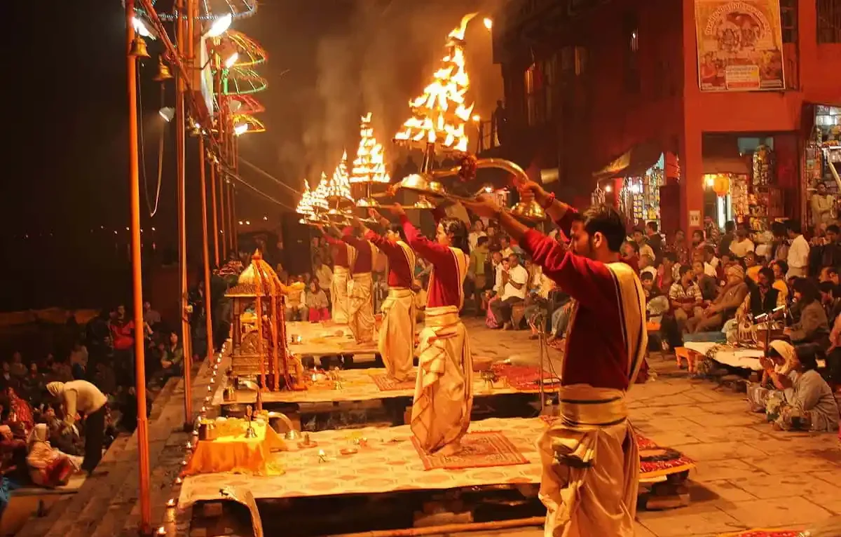 Ganga-Aarti-Varanasi-1